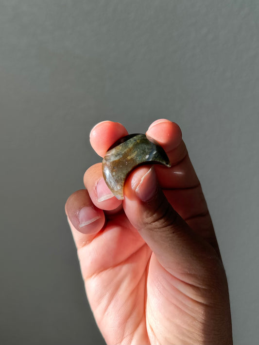 [22] Ocean Jasper Crescent Moon