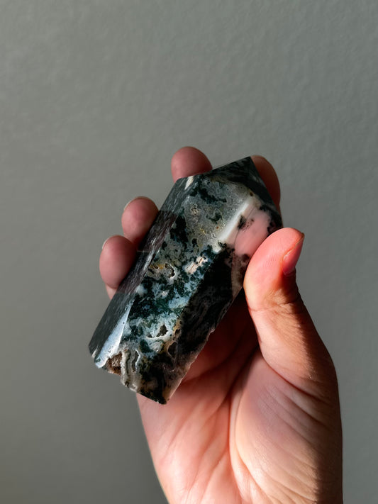 [23] Moss Agate Tower